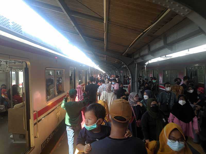 Aktivitas Warga Kembali Normal
