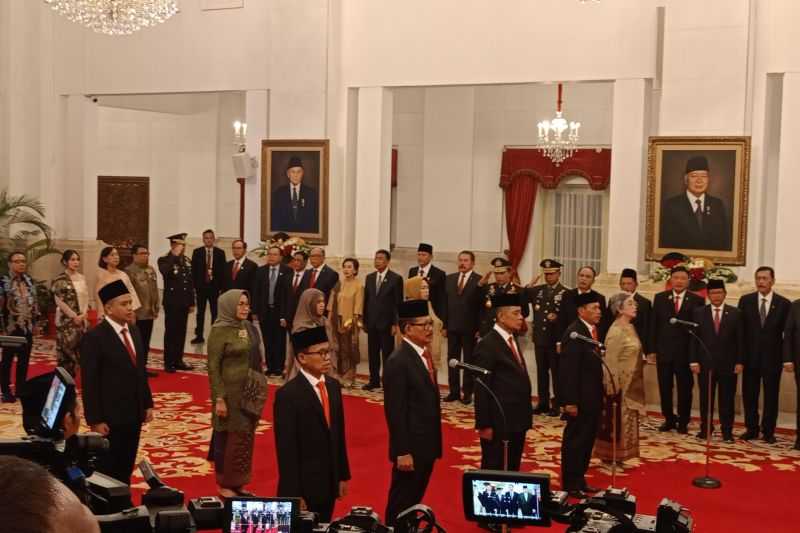 Anggota Komisi Kejaksaan RI 2024-2028 Resmi Diambil Sumpahnya