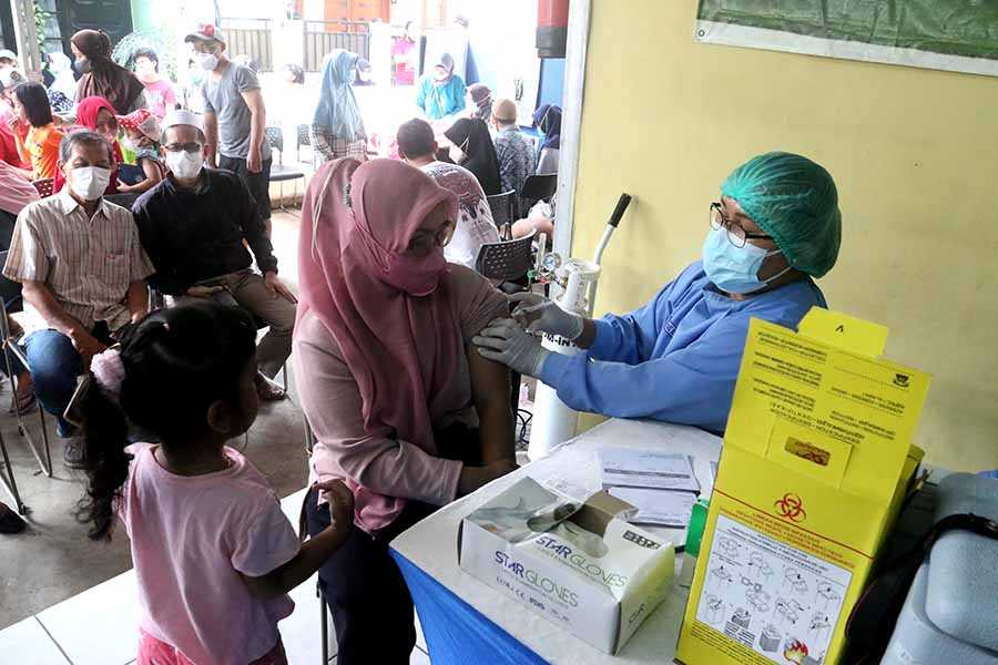 Antusias Warga Mengikuti Vaksin Booster