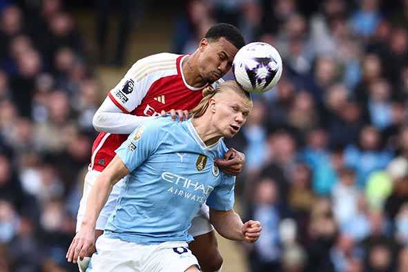 Arsenal dan City Buang Peluang