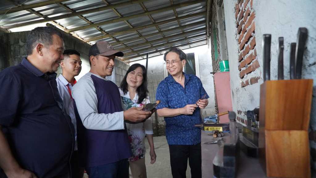 #AsikBersamaUMKM YDBA yang bertujuan untuk memperkenalkan UMKM kepada stakeholde