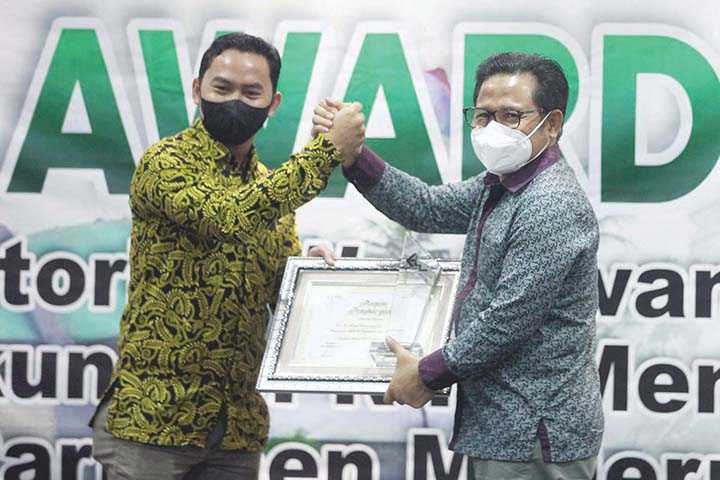 ”Award” Wartawan Parlemen