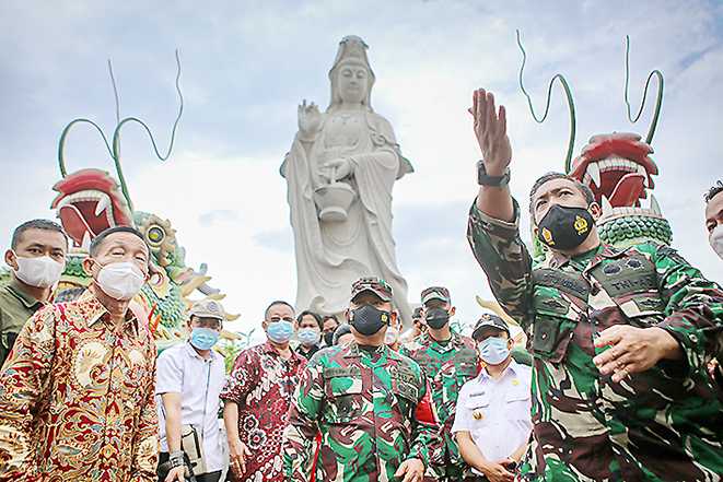 Bagikan Masker Gratis