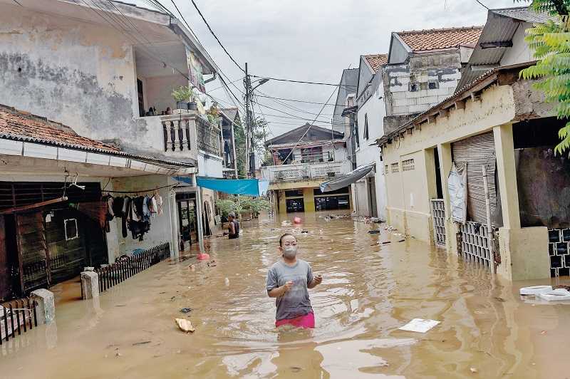 BANJIR LUAPAN SUNGAI CILIWUNG