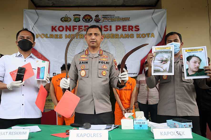 Barang Bukti Kejahatan Begal