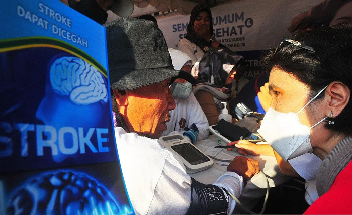 Begadang dan Tidak Olahraga Jadi Faktor yang Tingkatkan Risiko Stroke