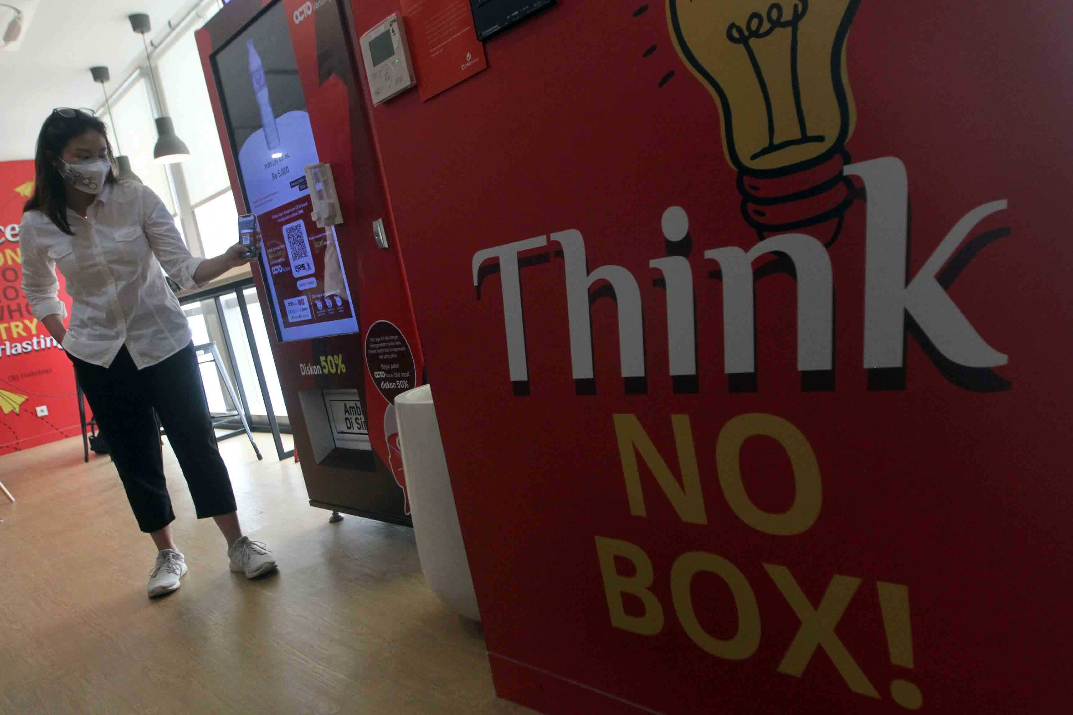 belanja sehat dan aman di Octo Mobile Vending cimb niaga