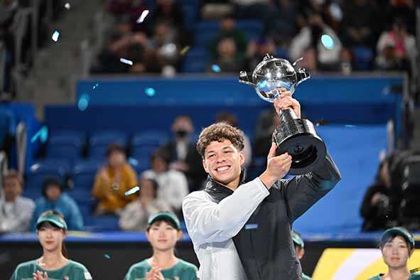 Ben Shelton Juara Jepang Terbuka