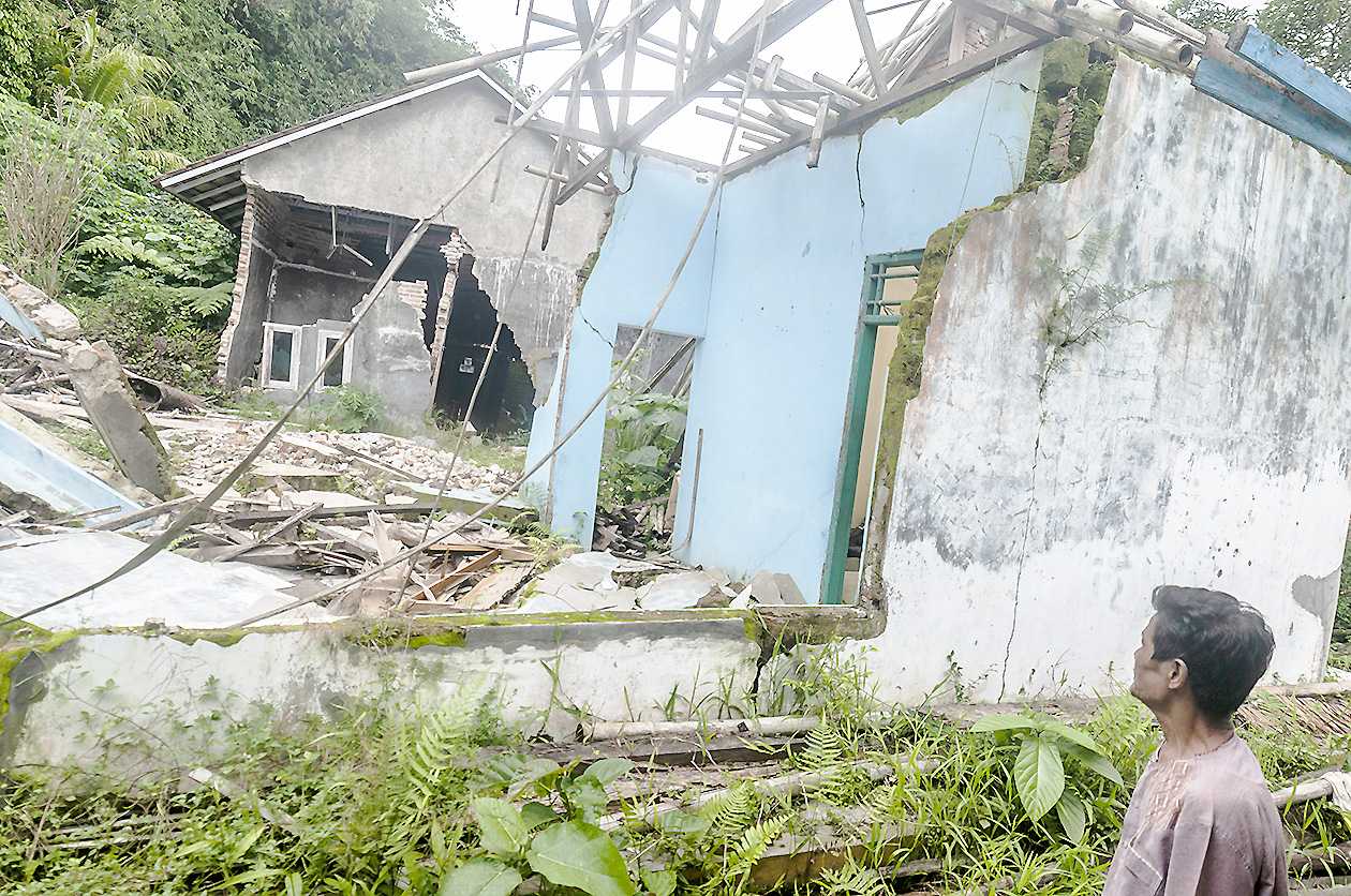 Bencana Tanah Bergerak di Cihuni