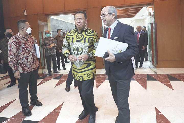 Bentuk Majelis Syuro Dunia