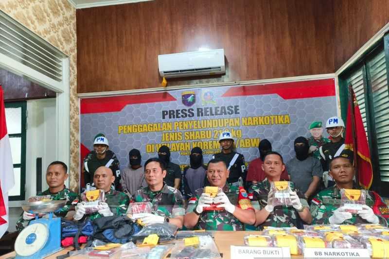 Berawal dari Informasi Warga, Satgas Pamtas RI-Malaysia Gagalkan Penyelundupan Sabu 21,2 Kg