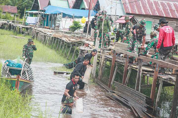 Bergotong Royong