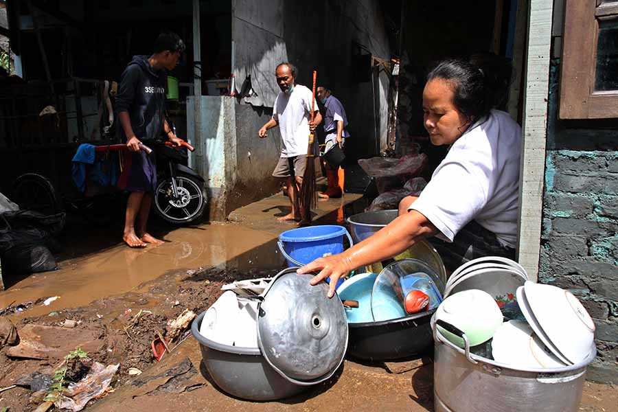 Bersihkan Rumah
