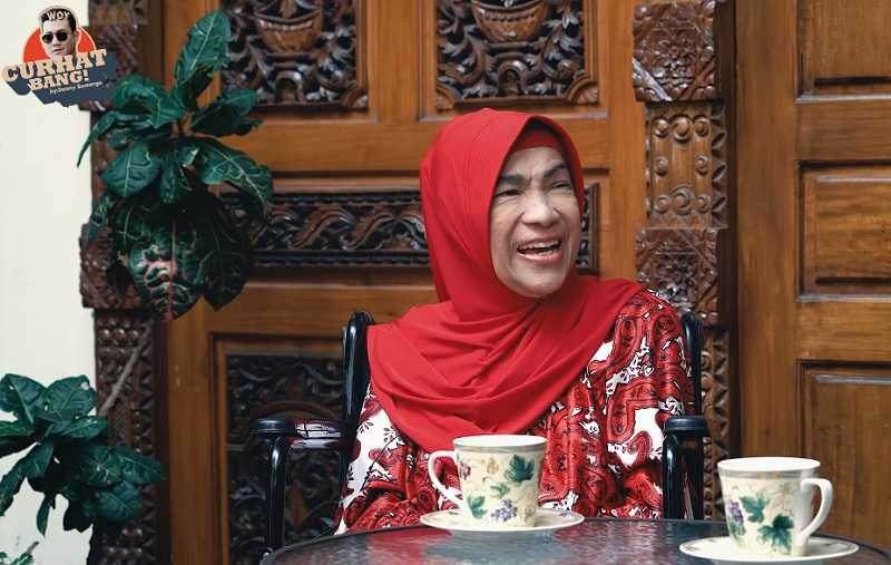 Bicara Kematian, Dorce Gamalama Berwasiat Dimakamkan sebagai Perempuan