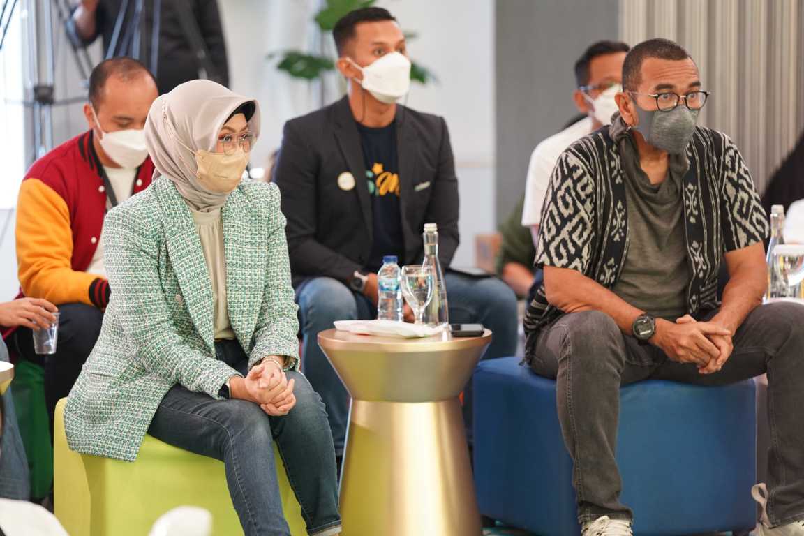 Bidik Nasabah Milenial
