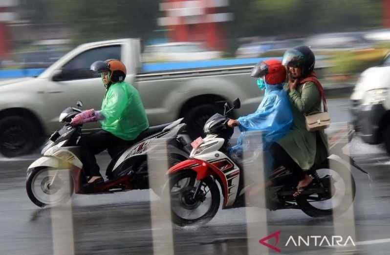 BMKG: Waspada Potensi Hujan Deras Disertai Angin Kencang