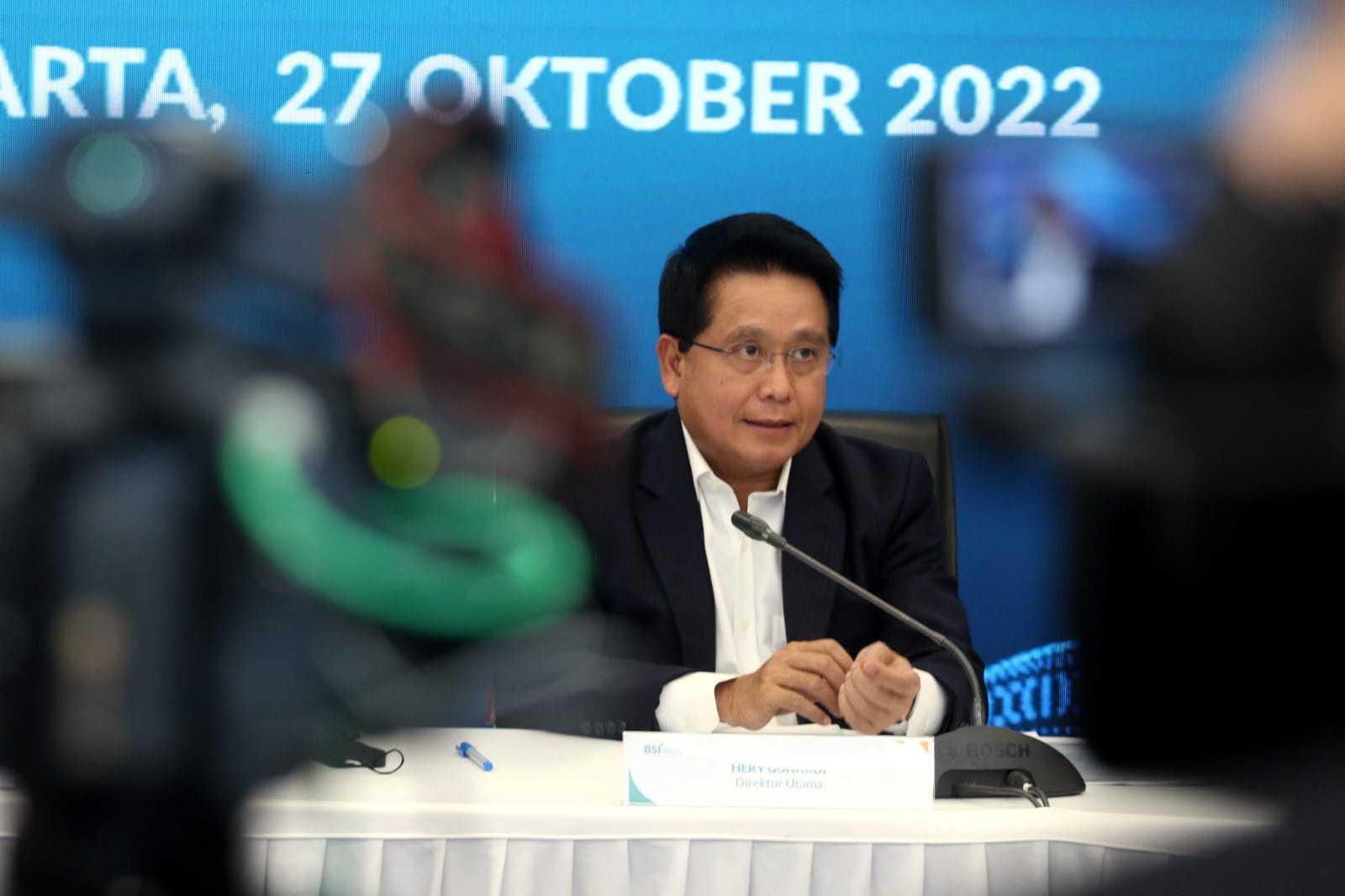 Bukukan Kinerja Positif