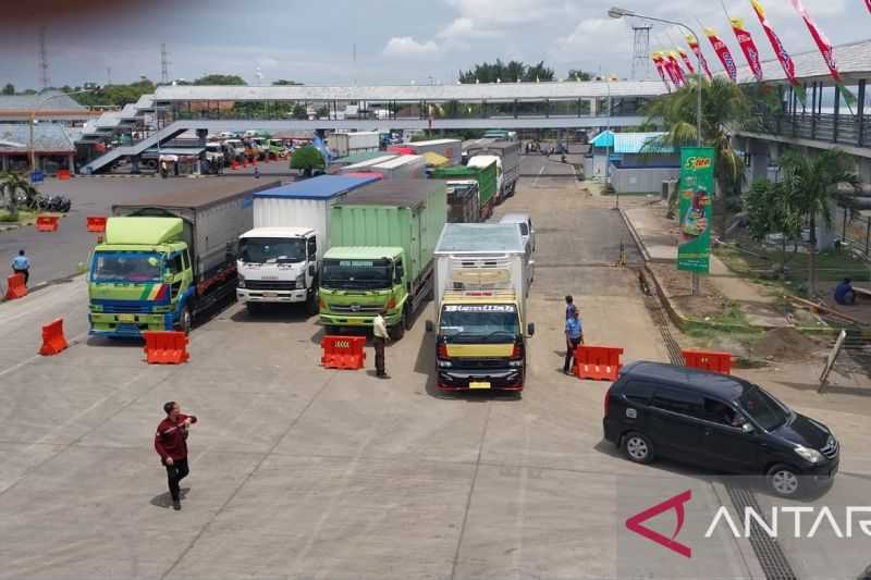Cegah Kemacetan, Polisi Minta Mobil Pribadi Masuk Gilimanuk Siang Hari