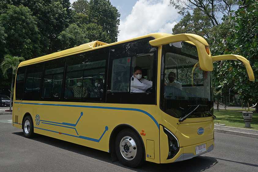 Coba Bus