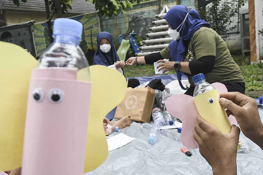 Daur Ulang Plastik