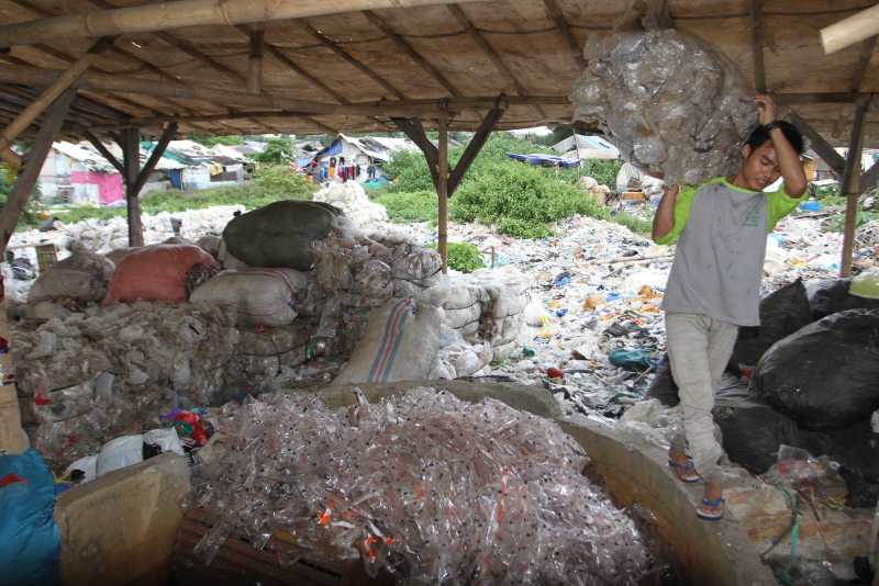Daur Ulang Sampah Plastik