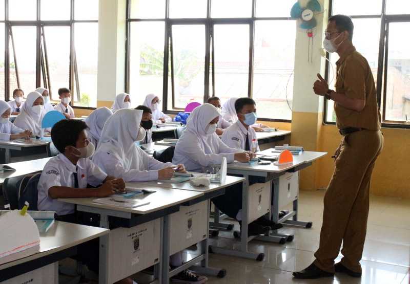 Depok Mulai PTM 100 Persen Hari ini