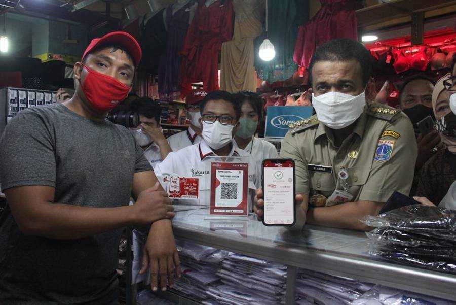 Digitalisasi Transaksi JakOne Mobile dan JakOne Pay