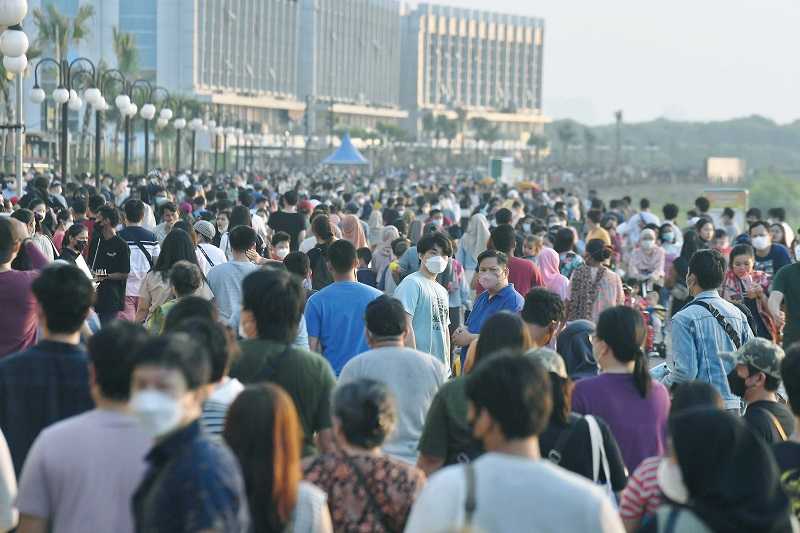 DIPADATI WISATAWAN