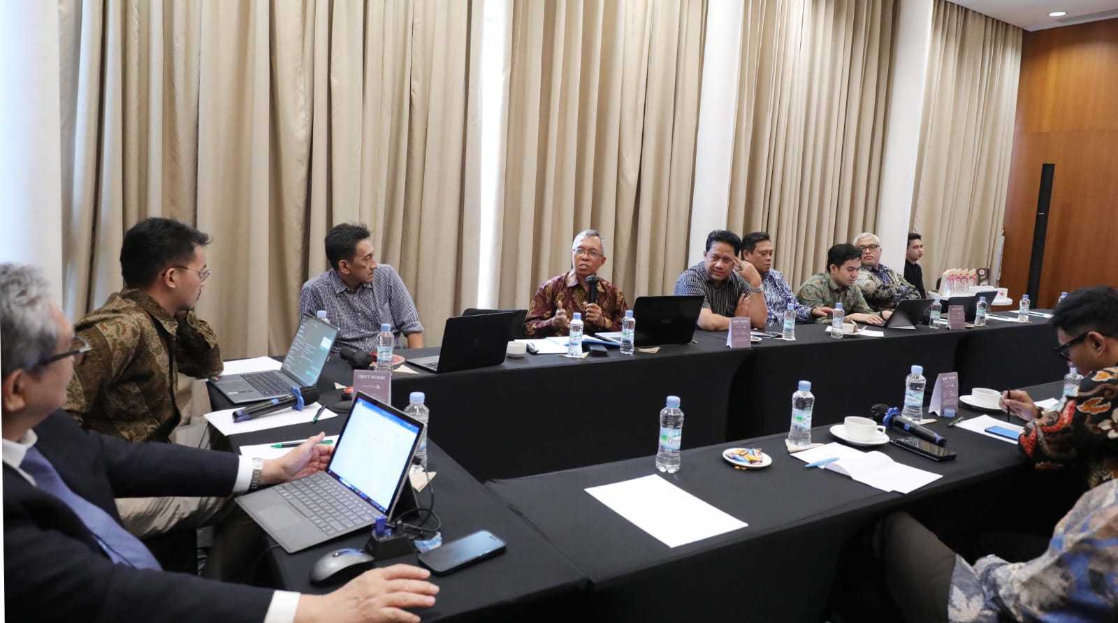 Diskusi Misteri Piutang Negara melalui Pendekatan Multidimensi