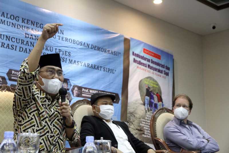 Diskusi "Penundaan Pemilu, Kemunduran atau Terobosan Demokrasi?"