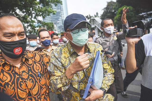 Dugaan Penerimaan Hadiah