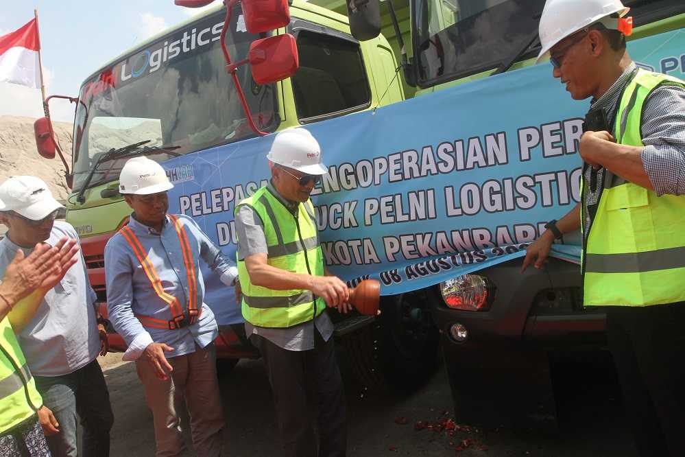 Dukung Pembangunan Tol