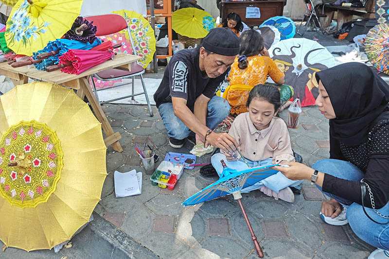 Festival Payung Indonesia di Solo