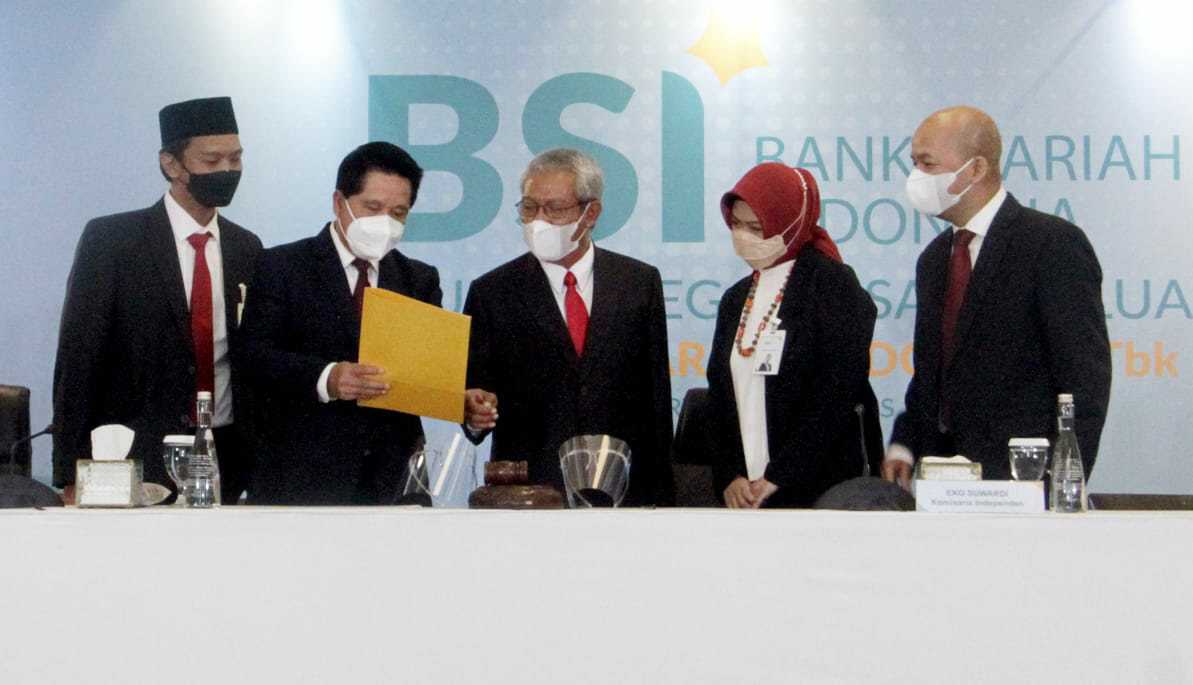 Gelar RUPSLB