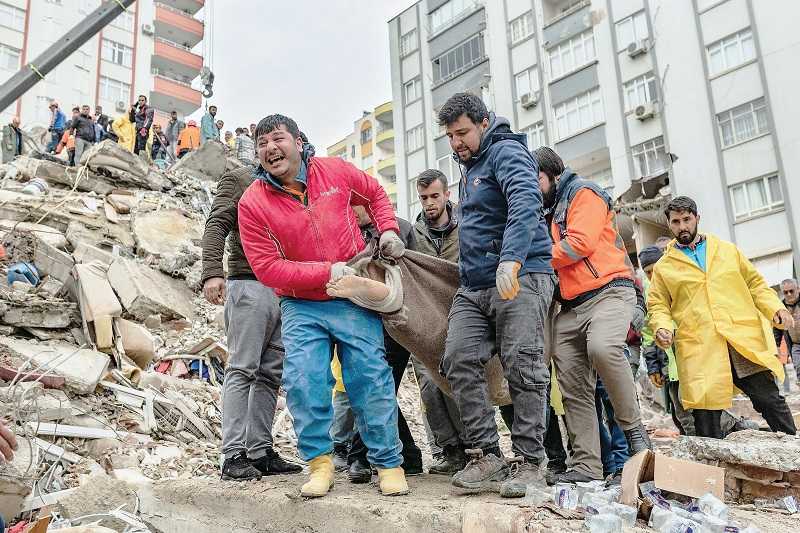 GEMPA BESAR GUNCANG TURKI DAN SURIAH