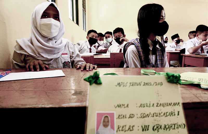 Hari Pertama Masuk Sekolah Siswa Baru