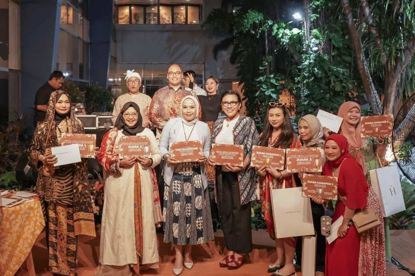 Hotel Mercure Ancol Gelar Batik KarnavAll Bertajuk "Batik Dalam Budaya Fashion Indonesia"