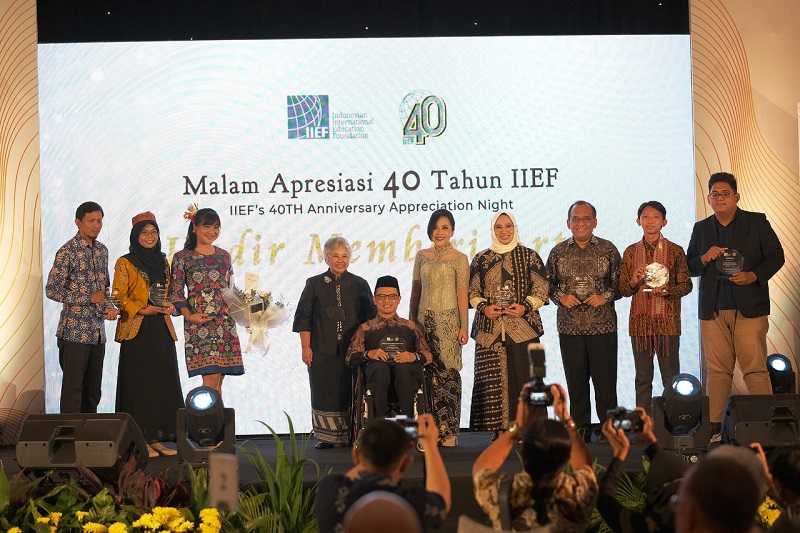 IIEF Beri Apresiasi Alumni dan Mitra yang Berjasa dalam Dunia Pendidikan