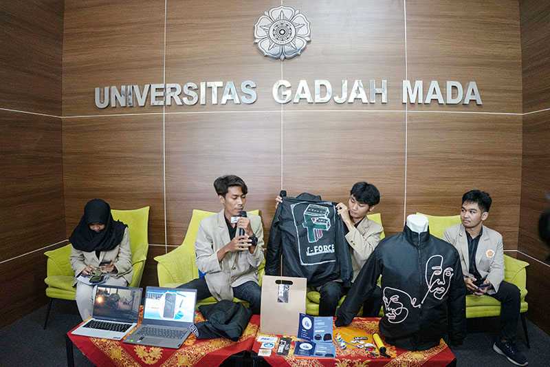 Jaket Keselamatan Karya Mahasiswa UGM