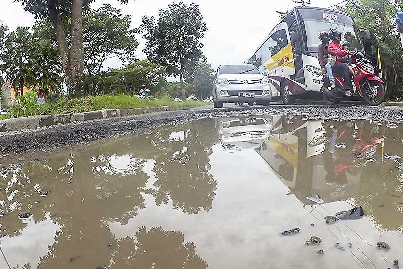 Jalan Rusak
