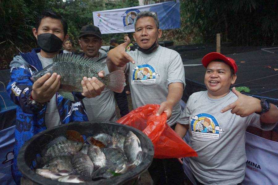 Jurnalis Mancing Indonesia  Gelar Panen Raya Budidaya Ikan dan Santunan Ramadhan 2022