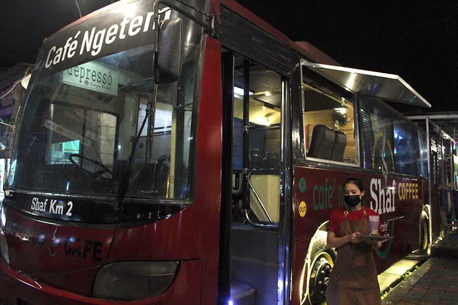 Kafe Konsep Bus