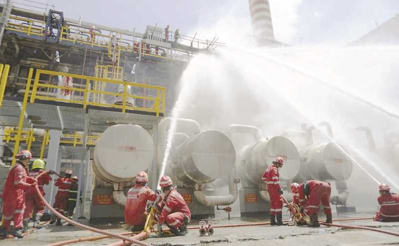 KEBAKARAN DI AREA RU V PERTAMINA BALIKPAPAN