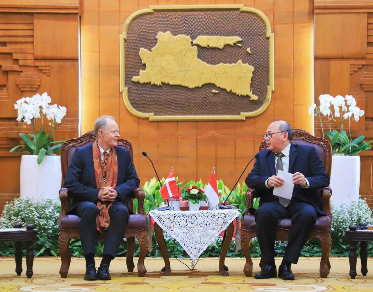 Kejar Visi SDGs, Pj. Sekdaprov Jatim dan Dubes Denmark  Bahas Kerjasama Energi Terbarukan