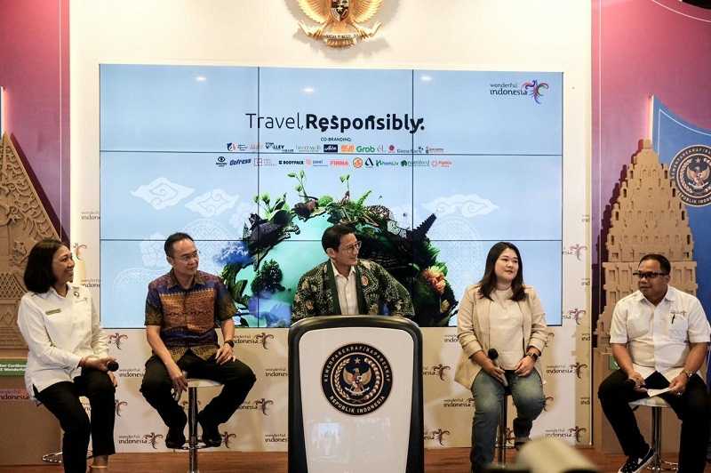 Kemenparekraf Luncurkan "Wonderful Indonesia Co-Branding School Break 2024"