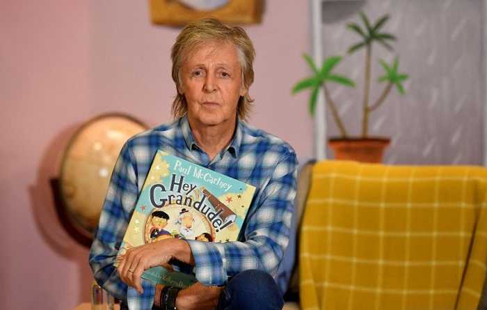 Kisah Paul Mccartney "The Beatles" Diadaptasi Jadi Serial Dokumenter