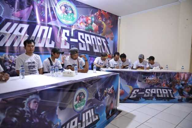 Komunitas Ojol Ganjar Jaga Kesolidan dan Kekompakan Driver Ojol dengan Adakan Turnamen Mobile Legends di Depok