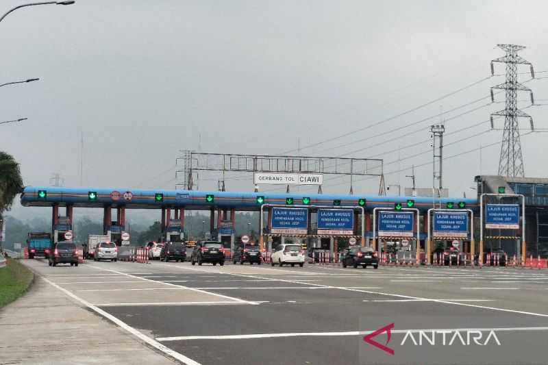 Kondisi pada H-5 Lebaran, Lalu Lintas di GT Ciawi Tol Jagorawi Terpantau Lancar