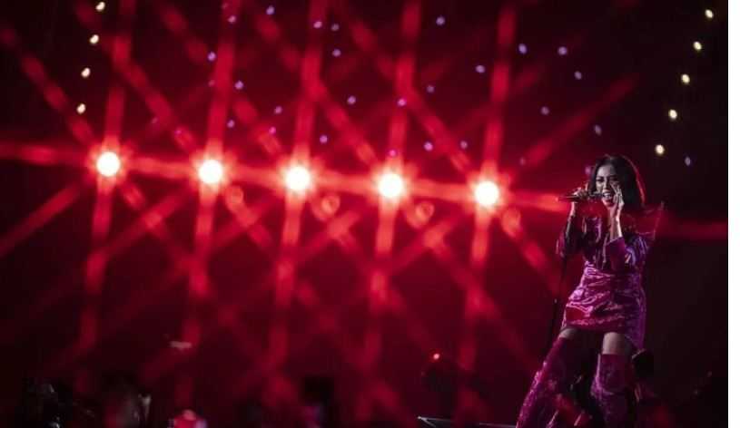 Konser Tunggal Anggun di Jakarta Ditutup dengan "Tua Tua Keladi"