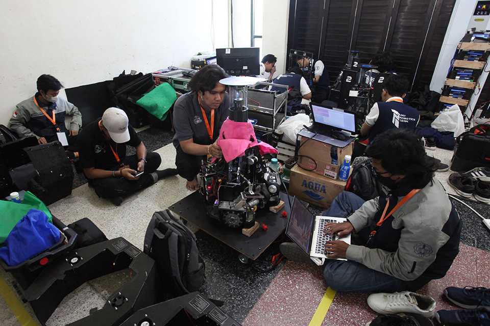 Kontes Robot Indonesia